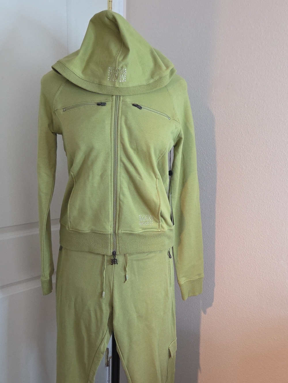 Maxsport Women's Olive Green Hooded Sweatshirt & Jogger Set